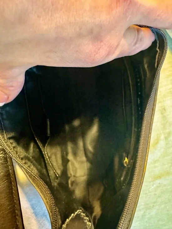 Wilsons Leather Black Hobo Shoulder Bag with Gold Hardware - Picture 9 of 9